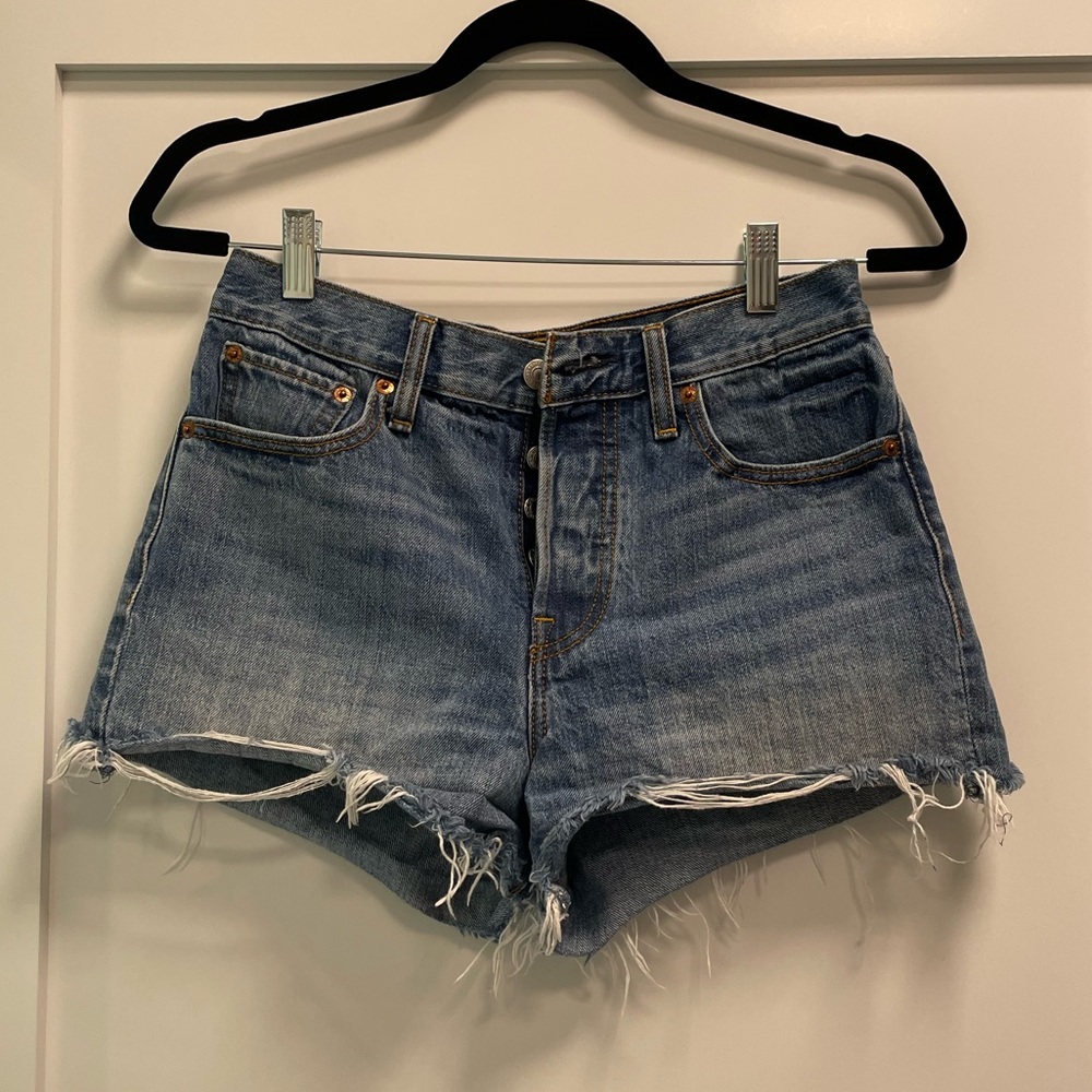 Levi’s Wedgie Shorts